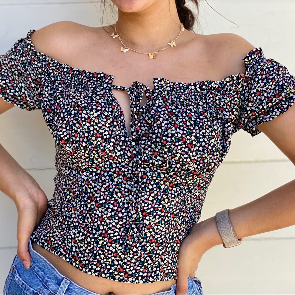 Off the Shoulder Flower Peplum Top